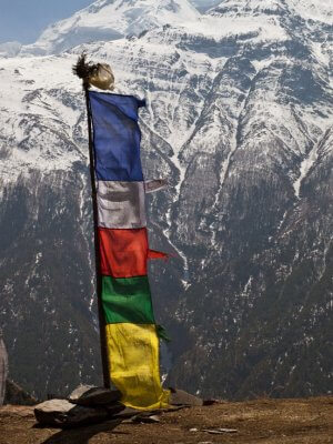 https://monboltibetain.com/wp-content/uploads/2020/08/drapeaux-priere-tibetain-darchok-300x400.jpg